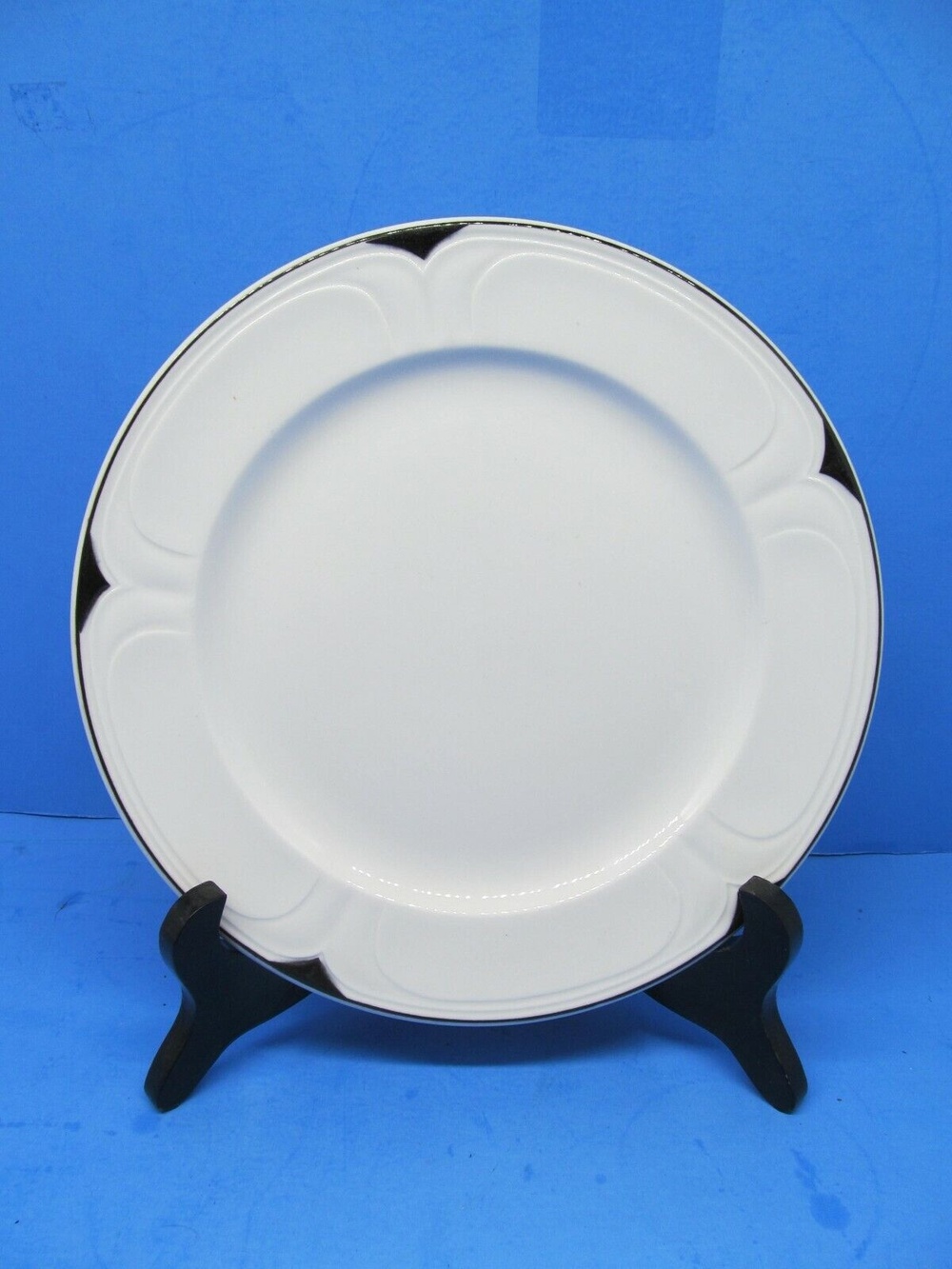 Dudson Fine China 8" Plate White With Black Trim Made In Stoke-On-Trent England